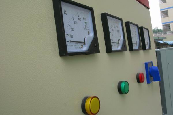 望江配电柜-3683讲讲配电柜注意事项